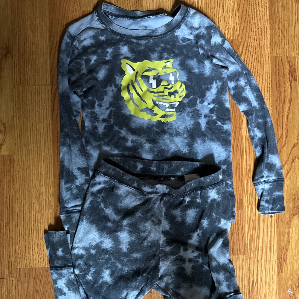 Gap kids size 8 pjs